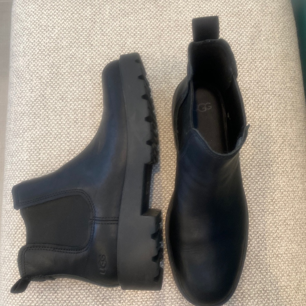 UGG Lug Black Boots Size 11